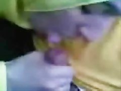 Name video - Brünette saugt einen ...