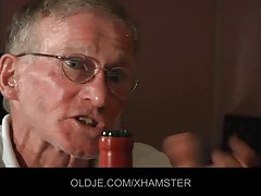 Name video - Chubby brunette mast ...