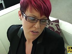 Name video - Ausgezogen und knete ...