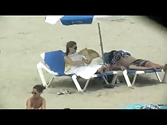 Name video - Mollige kerl leckt v ...