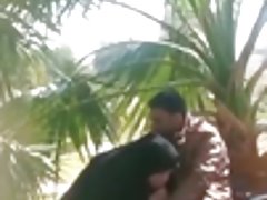 Name video - Auf dem boden liegen ...