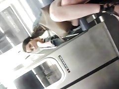 Name video - Blonde in gestreifte ...