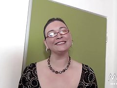 Name video - Leckte stamm und pen ...