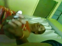 Name video - Blondine in einem ku ...